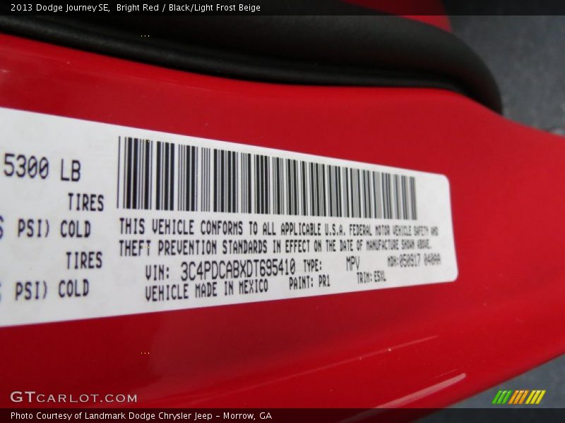 Bright Red / Black/Light Frost Beige 2013 Dodge Journey SE