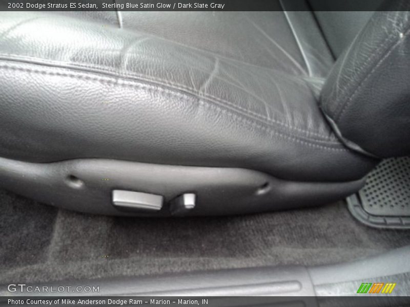 Sterling Blue Satin Glow / Dark Slate Gray 2002 Dodge Stratus ES Sedan