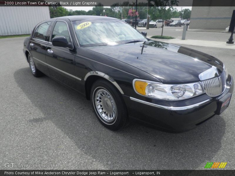 Black / Light Graphite 2000 Lincoln Town Car Cartier