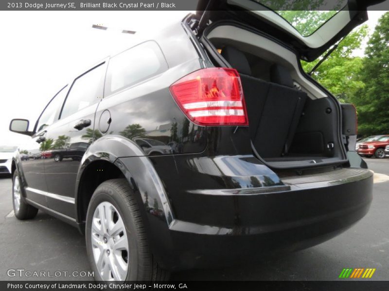 Brilliant Black Crystal Pearl / Black 2013 Dodge Journey SE