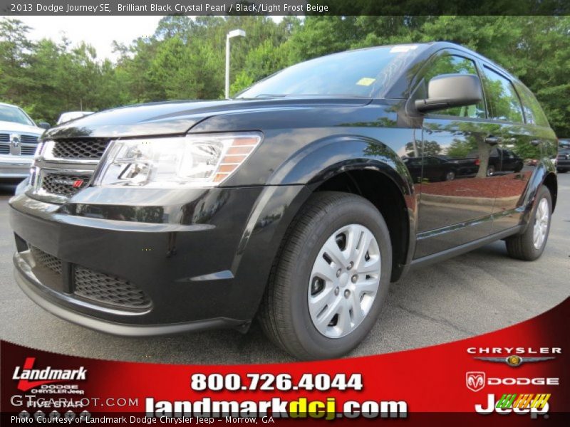 Brilliant Black Crystal Pearl / Black/Light Frost Beige 2013 Dodge Journey SE