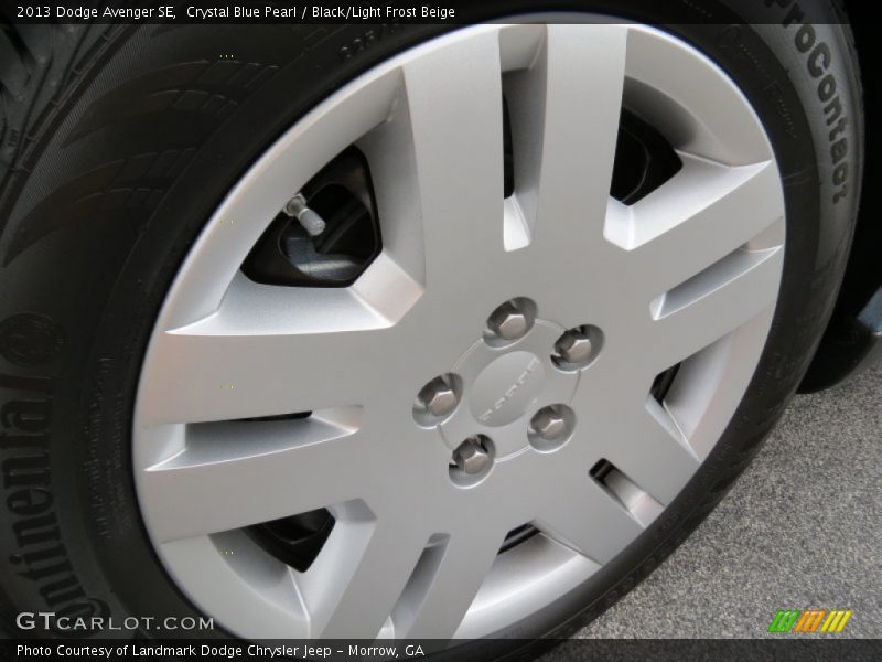 Crystal Blue Pearl / Black/Light Frost Beige 2013 Dodge Avenger SE