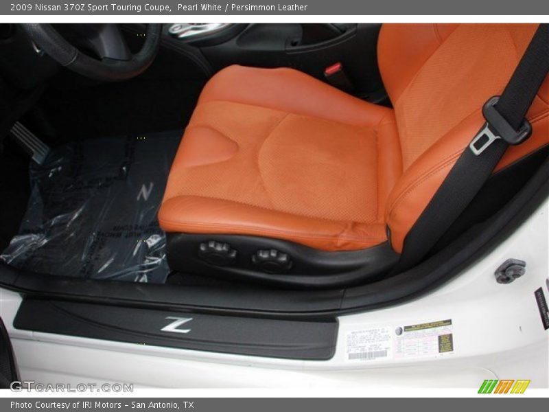 Pearl White / Persimmon Leather 2009 Nissan 370Z Sport Touring Coupe