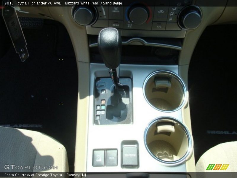 Blizzard White Pearl / Sand Beige 2013 Toyota Highlander V6 4WD