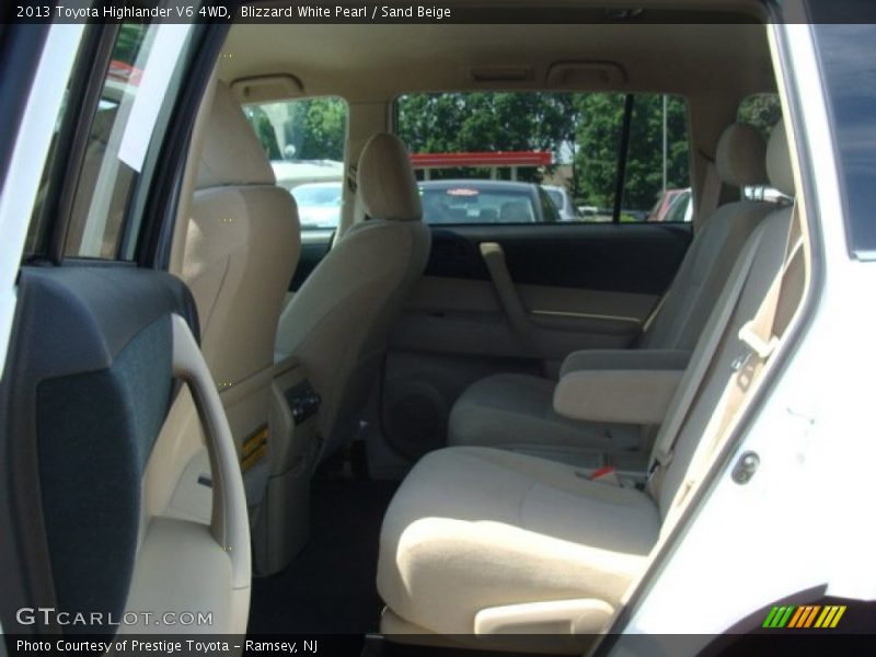Blizzard White Pearl / Sand Beige 2013 Toyota Highlander V6 4WD