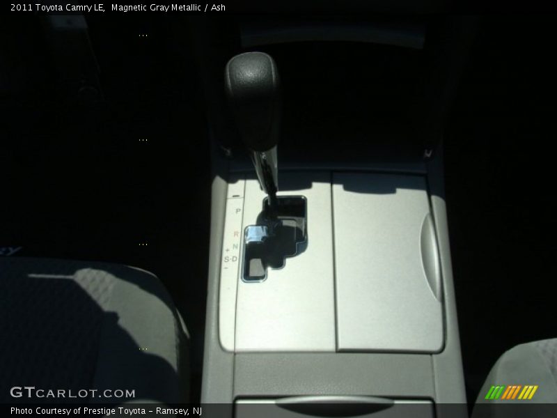 Magnetic Gray Metallic / Ash 2011 Toyota Camry LE