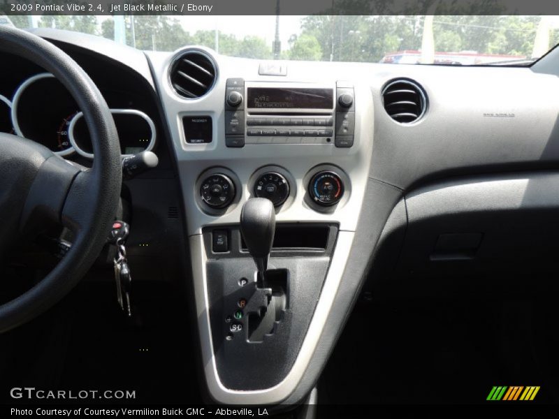Jet Black Metallic / Ebony 2009 Pontiac Vibe 2.4