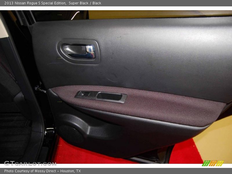 Super Black / Black 2013 Nissan Rogue S Special Edition