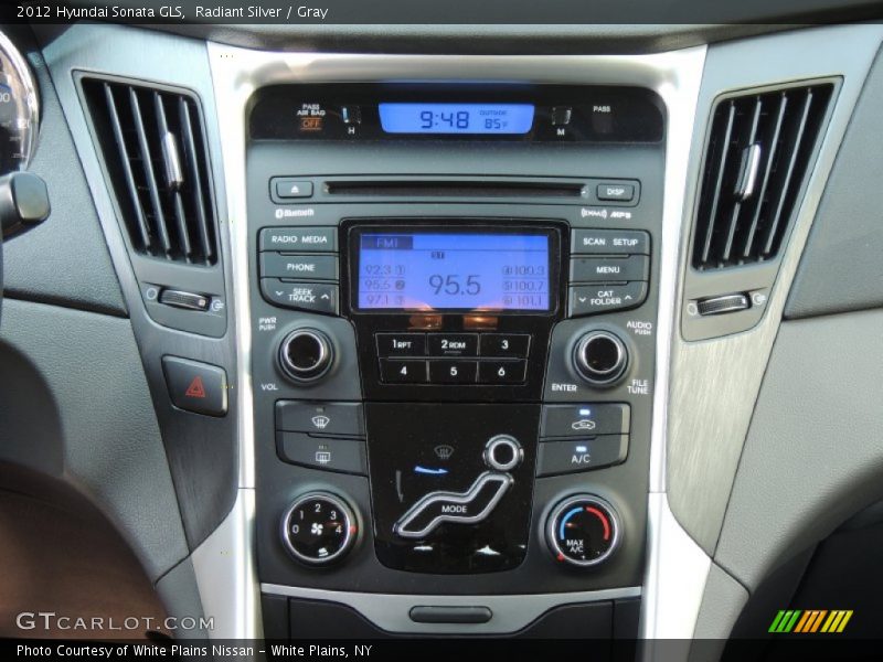 Radiant Silver / Gray 2012 Hyundai Sonata GLS