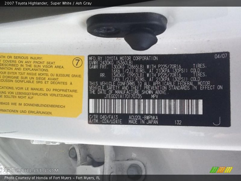 Super White / Ash Gray 2007 Toyota Highlander