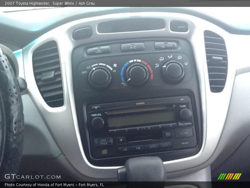 Super White / Ash Gray 2007 Toyota Highlander