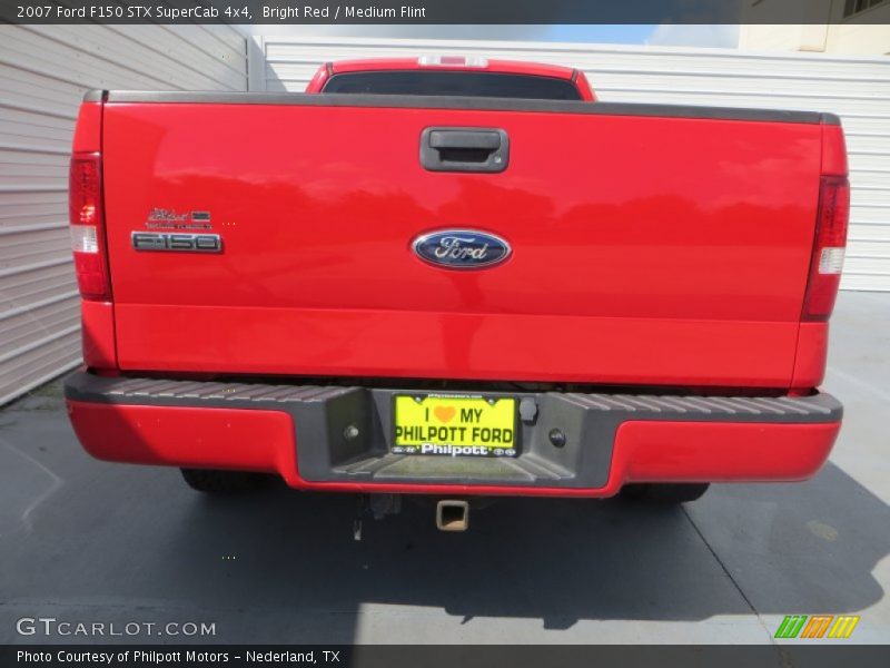 Bright Red / Medium Flint 2007 Ford F150 STX SuperCab 4x4