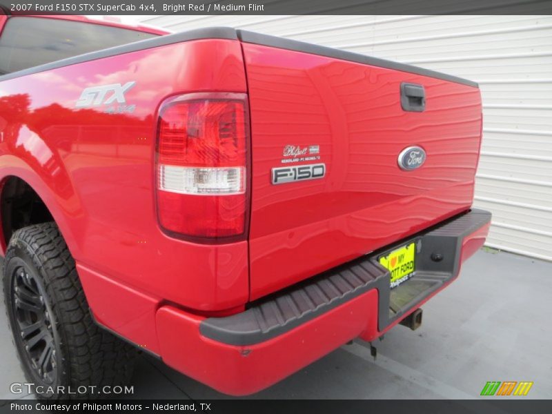 Bright Red / Medium Flint 2007 Ford F150 STX SuperCab 4x4