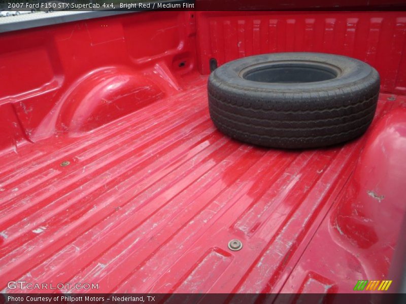 Bright Red / Medium Flint 2007 Ford F150 STX SuperCab 4x4