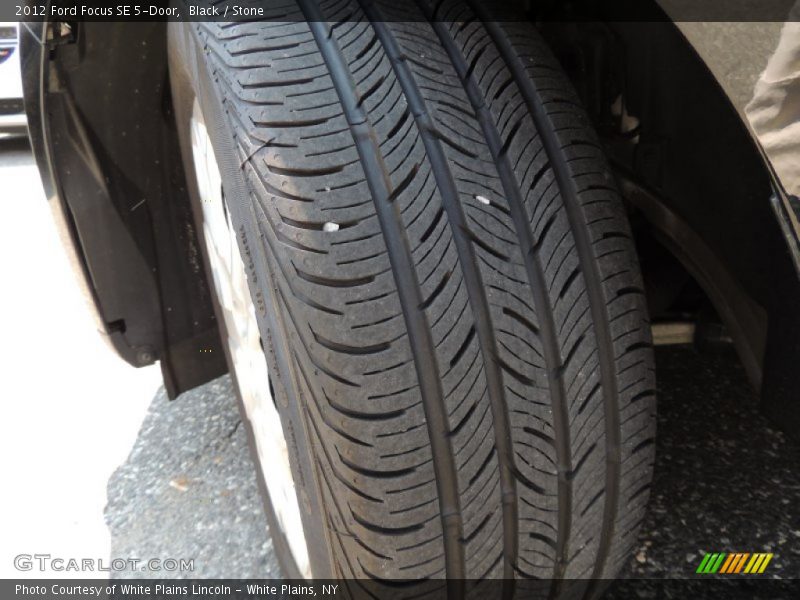 Black / Stone 2012 Ford Focus SE 5-Door