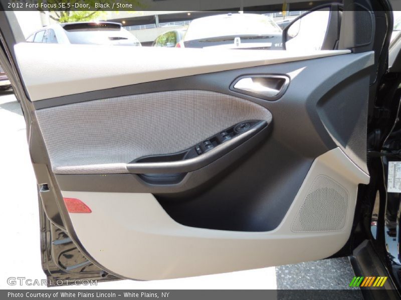 Black / Stone 2012 Ford Focus SE 5-Door