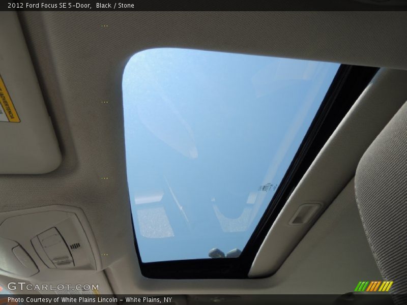 Black / Stone 2012 Ford Focus SE 5-Door