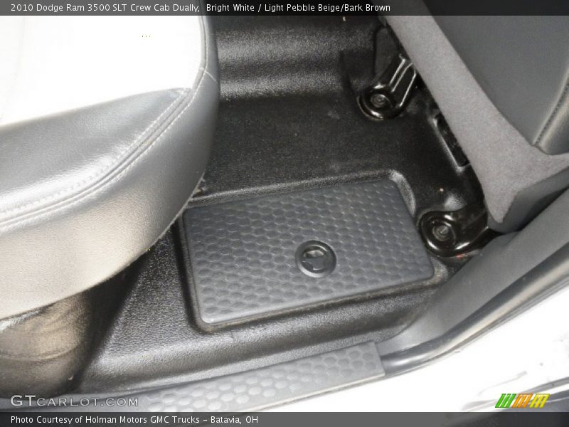 Bright White / Light Pebble Beige/Bark Brown 2010 Dodge Ram 3500 SLT Crew Cab Dually