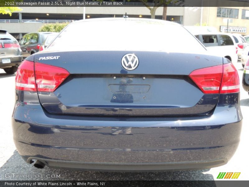 Night Blue Metallic / Titan Black 2012 Volkswagen Passat 2.5L S