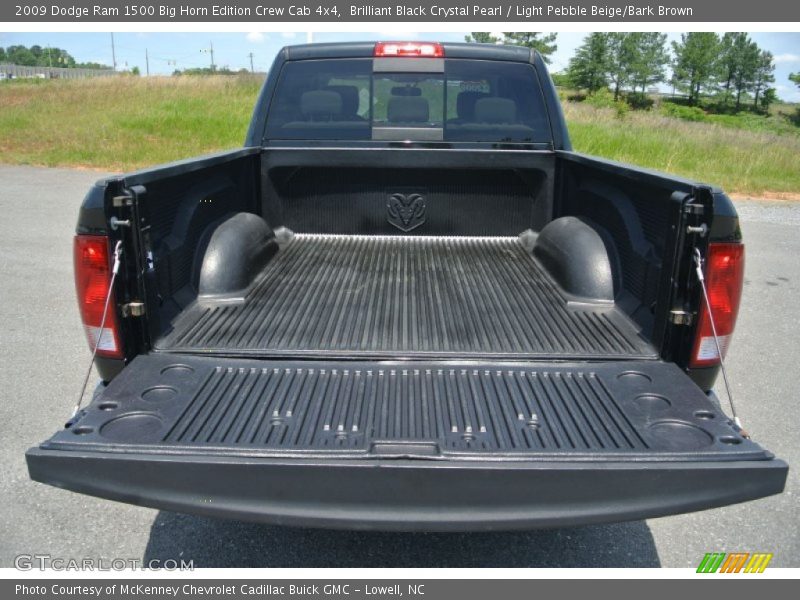 Brilliant Black Crystal Pearl / Light Pebble Beige/Bark Brown 2009 Dodge Ram 1500 Big Horn Edition Crew Cab 4x4