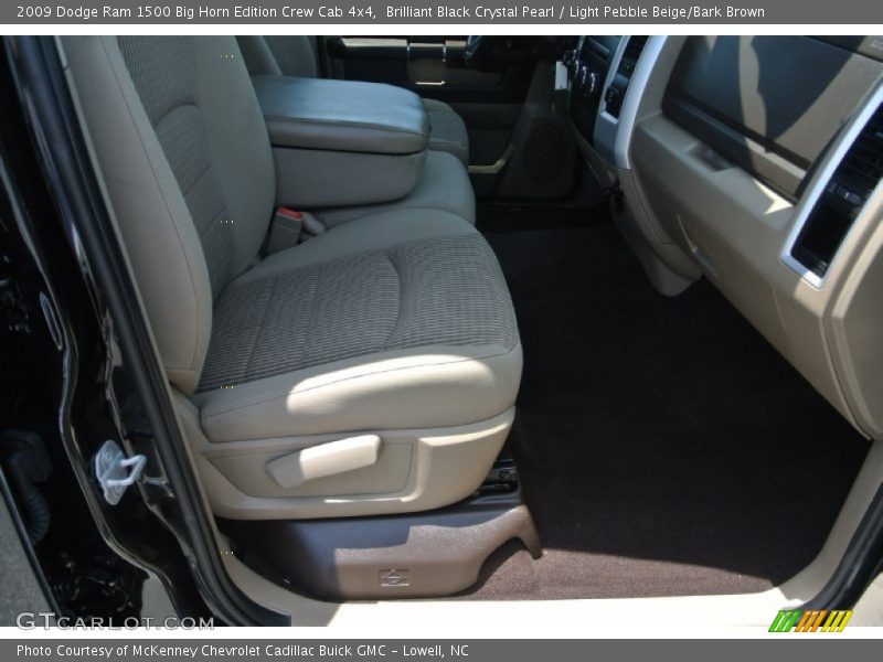 Brilliant Black Crystal Pearl / Light Pebble Beige/Bark Brown 2009 Dodge Ram 1500 Big Horn Edition Crew Cab 4x4