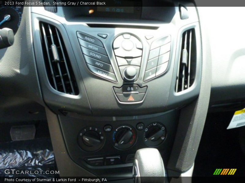 Sterling Gray / Charcoal Black 2013 Ford Focus S Sedan