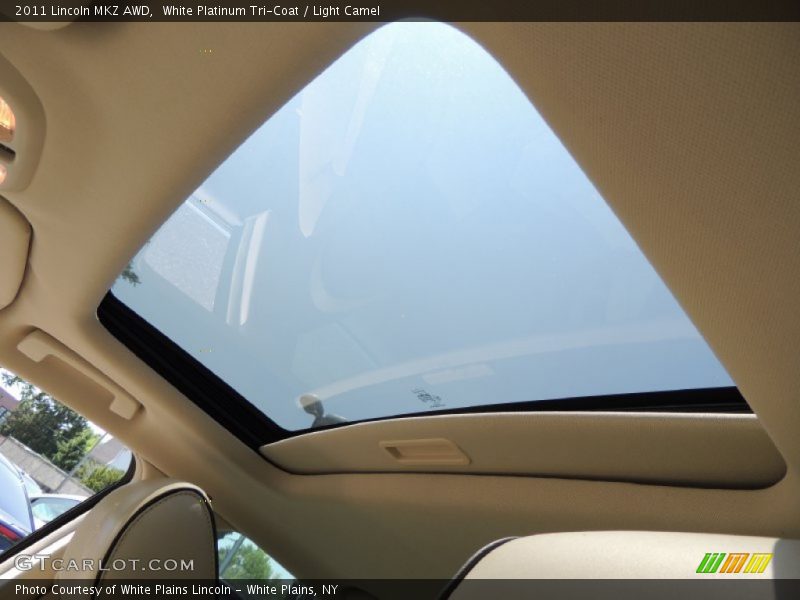 White Platinum Tri-Coat / Light Camel 2011 Lincoln MKZ AWD