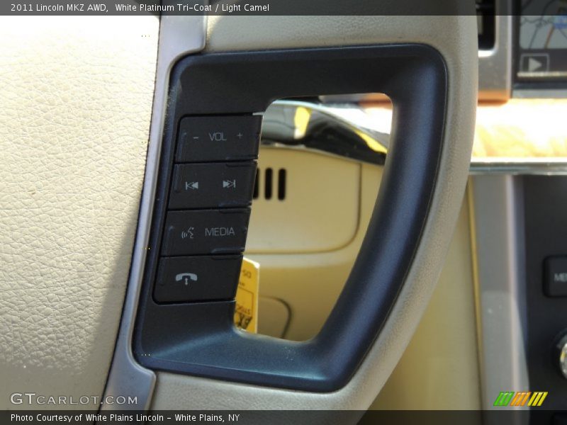 White Platinum Tri-Coat / Light Camel 2011 Lincoln MKZ AWD