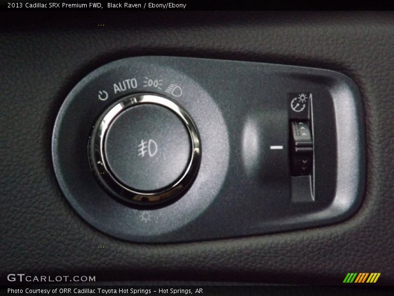 Controls of 2013 SRX Premium FWD