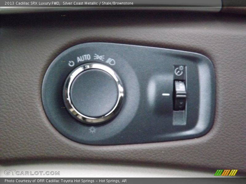 Silver Coast Metallic / Shale/Brownstone 2013 Cadillac SRX Luxury FWD