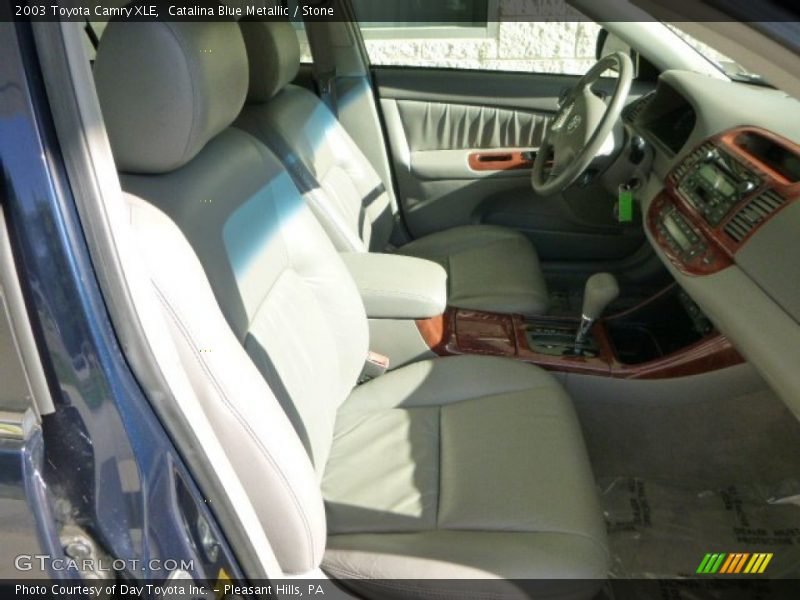 Catalina Blue Metallic / Stone 2003 Toyota Camry XLE