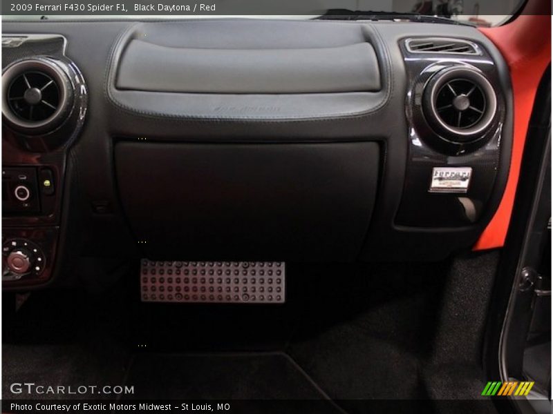 Dashboard of 2009 F430 Spider F1