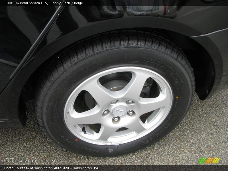 Ebony Black / Beige 2006 Hyundai Sonata GLS