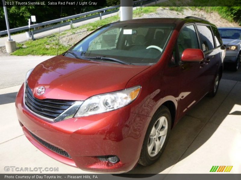 Salsa Red Pearl / Light Gray 2013 Toyota Sienna LE