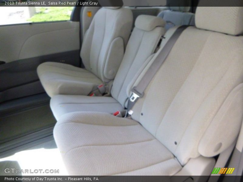 Salsa Red Pearl / Light Gray 2013 Toyota Sienna LE