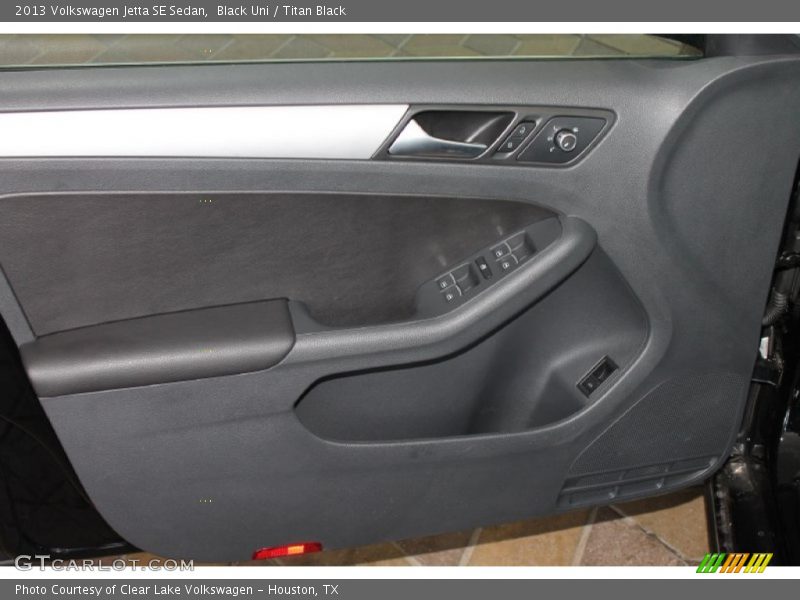 Black Uni / Titan Black 2013 Volkswagen Jetta SE Sedan