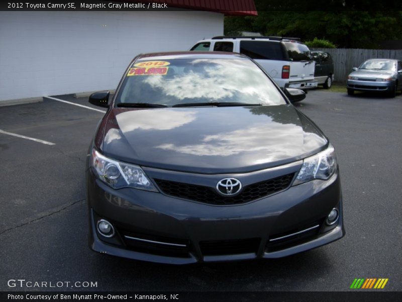 Magnetic Gray Metallic / Black 2012 Toyota Camry SE