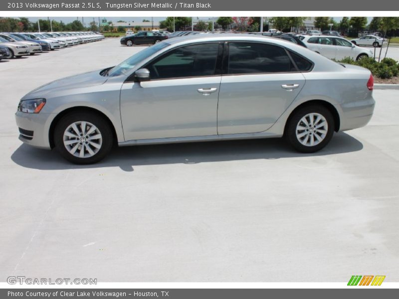 Tungsten Silver Metallic / Titan Black 2013 Volkswagen Passat 2.5L S