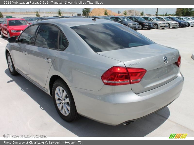 Tungsten Silver Metallic / Titan Black 2013 Volkswagen Passat 2.5L S