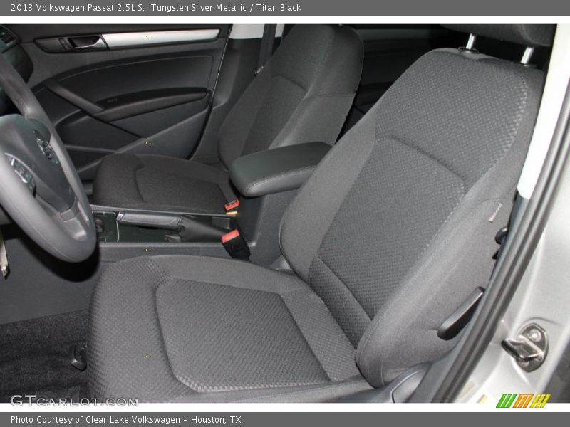 Tungsten Silver Metallic / Titan Black 2013 Volkswagen Passat 2.5L S