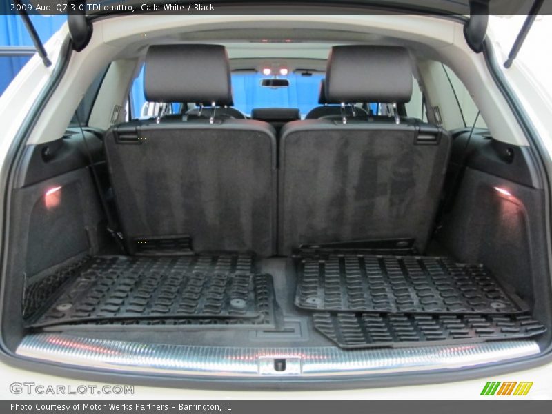 Calla White / Black 2009 Audi Q7 3.0 TDI quattro