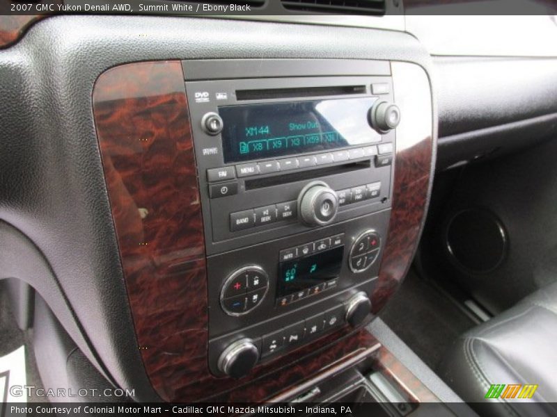 Summit White / Ebony Black 2007 GMC Yukon Denali AWD
