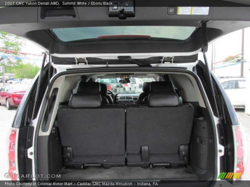 Summit White / Ebony Black 2007 GMC Yukon Denali AWD