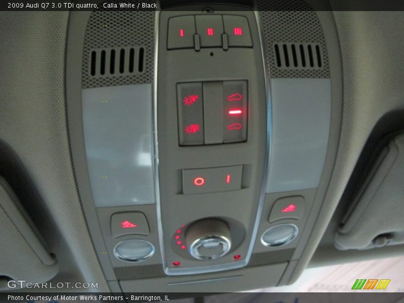 Calla White / Black 2009 Audi Q7 3.0 TDI quattro