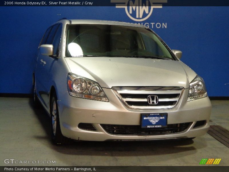Silver Pearl Metallic / Gray 2006 Honda Odyssey EX