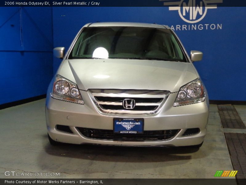 Silver Pearl Metallic / Gray 2006 Honda Odyssey EX