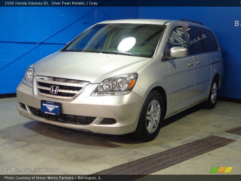 Silver Pearl Metallic / Gray 2006 Honda Odyssey EX