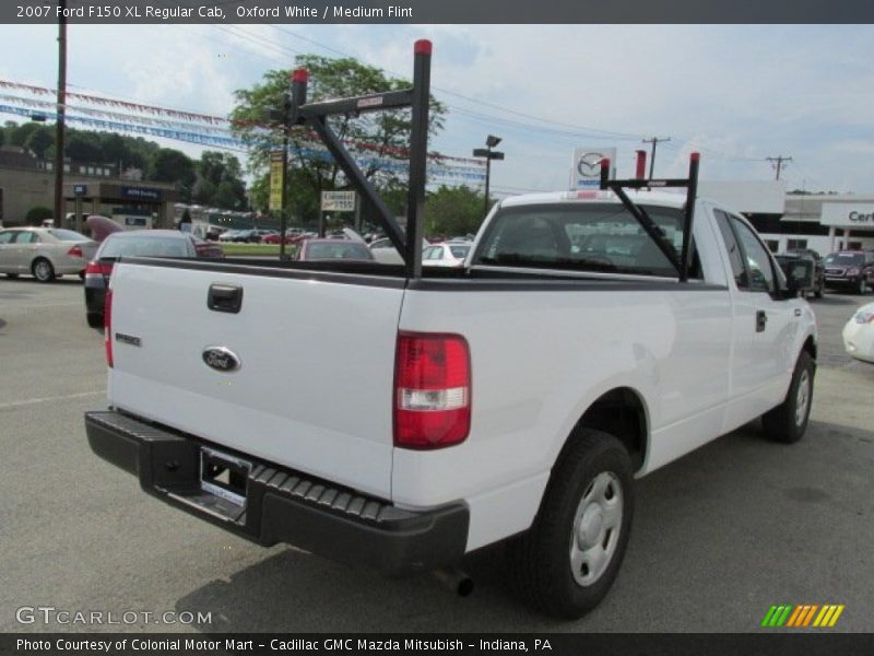 Oxford White / Medium Flint 2007 Ford F150 XL Regular Cab