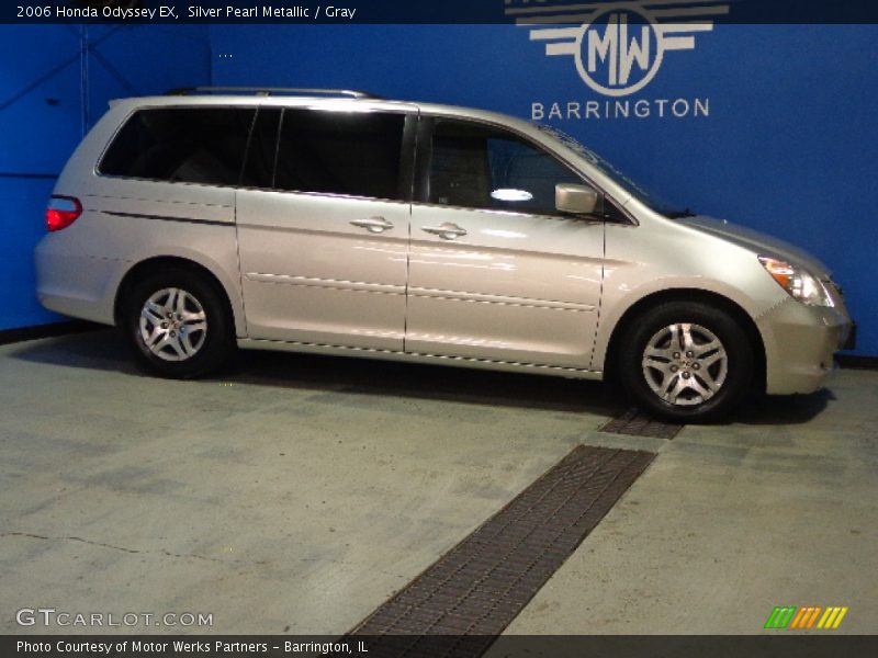 Silver Pearl Metallic / Gray 2006 Honda Odyssey EX