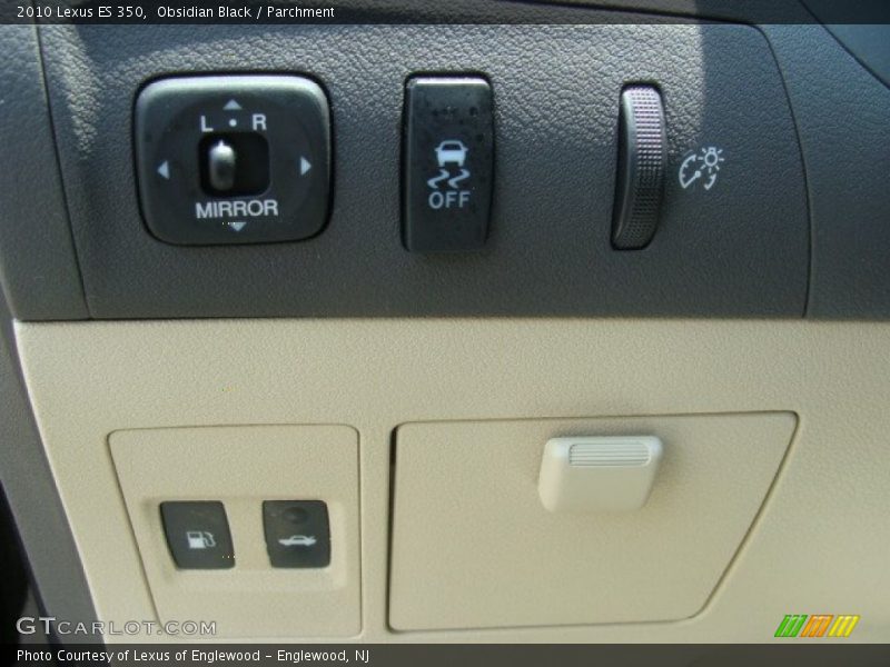 Obsidian Black / Parchment 2010 Lexus ES 350